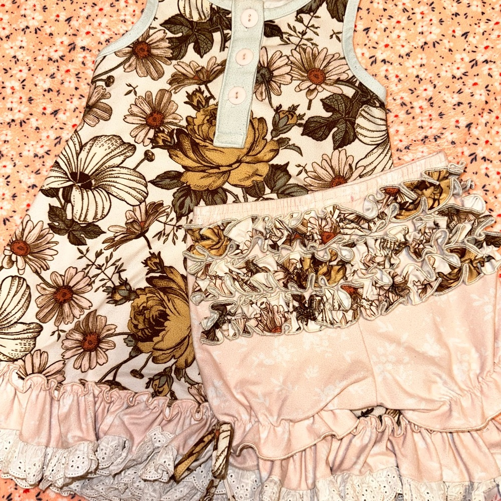 12M Golden Blooms gown - Picture 2 of 3